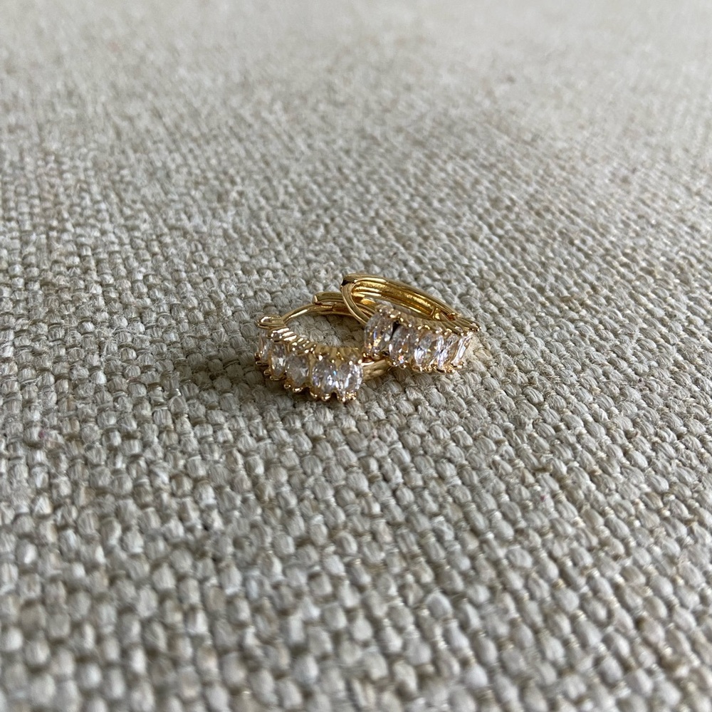 Elegant Gold and Zirconia Huggie Hoops! - Picture 2 of 10